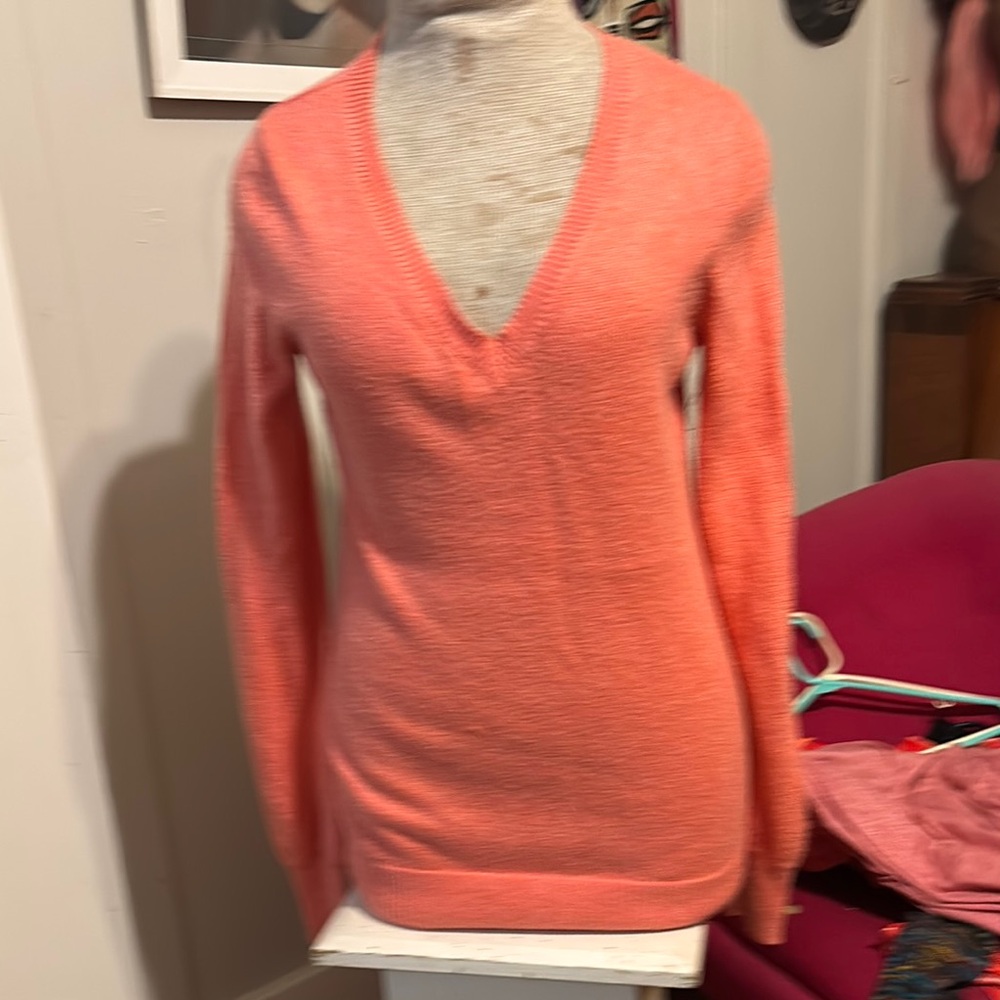 Old Navy Orange V-Neck Sweater with Slim Fit and Long Sleeves